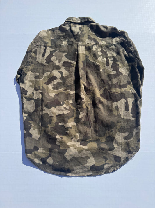 CAMO: Upcycled 'issho United' logo shirts