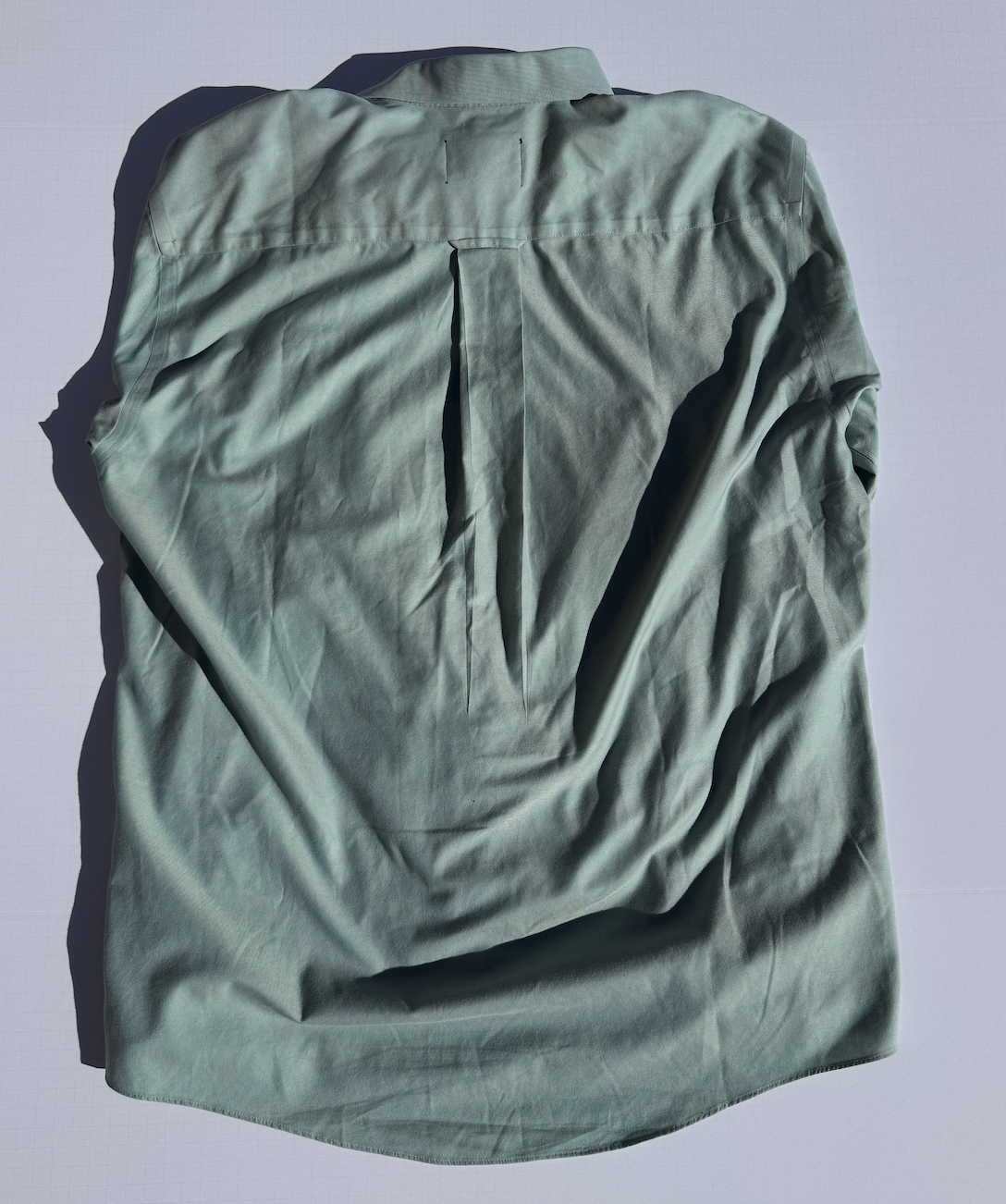 CLASSICGREEN: Upcycled 'issho United' logo shirts