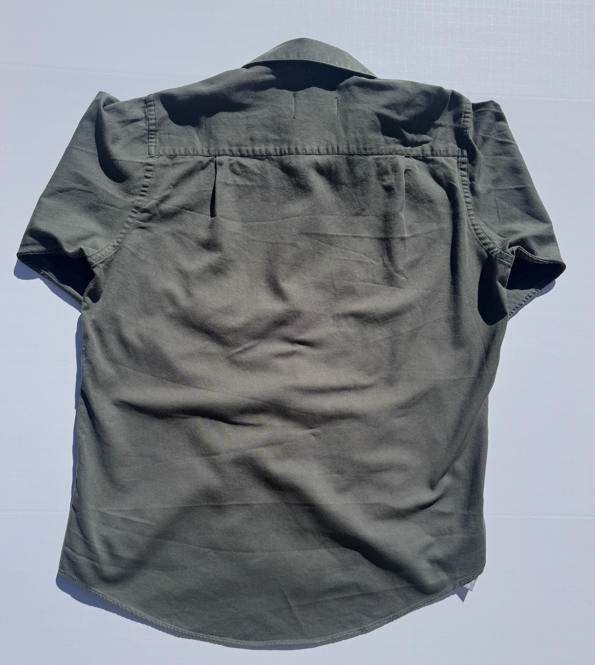 DARKGREEN: Upcycled 'issho United' logo shirts